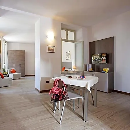 Aparthotel Caffé Savona Alba (Piedmont)
