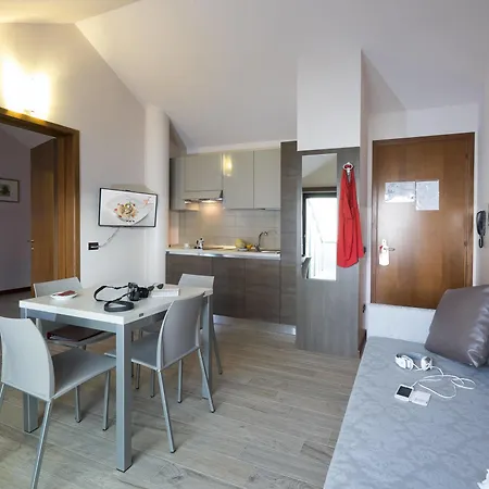 Apartmanhotel Caffe Savona 3*