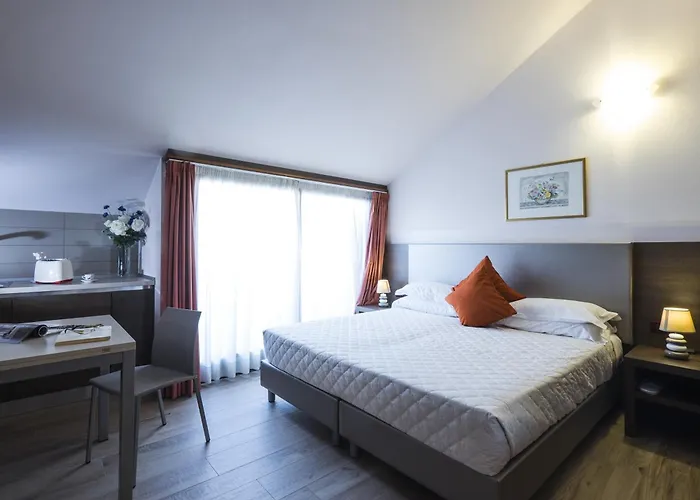 Aparthotel Caffe Savona Alba (Piedmont)